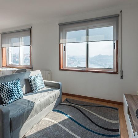 Guestready - Porto Magic View Apartment บีลาโนวาเดกายา ภายนอก รูปภาพ