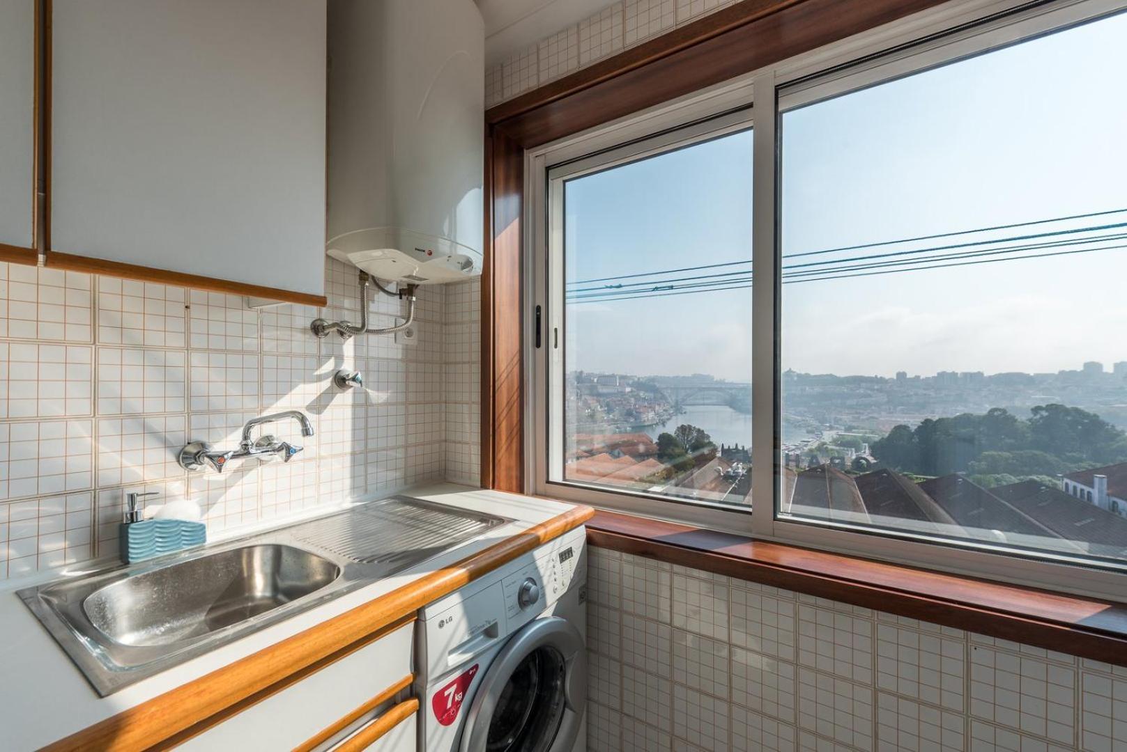 Guestready - Porto Magic View Apartment บีลาโนวาเดกายา ภายนอก รูปภาพ